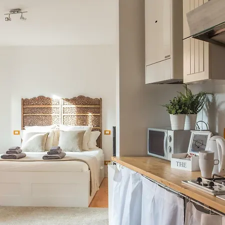 Ago27 By Welc * Trévise